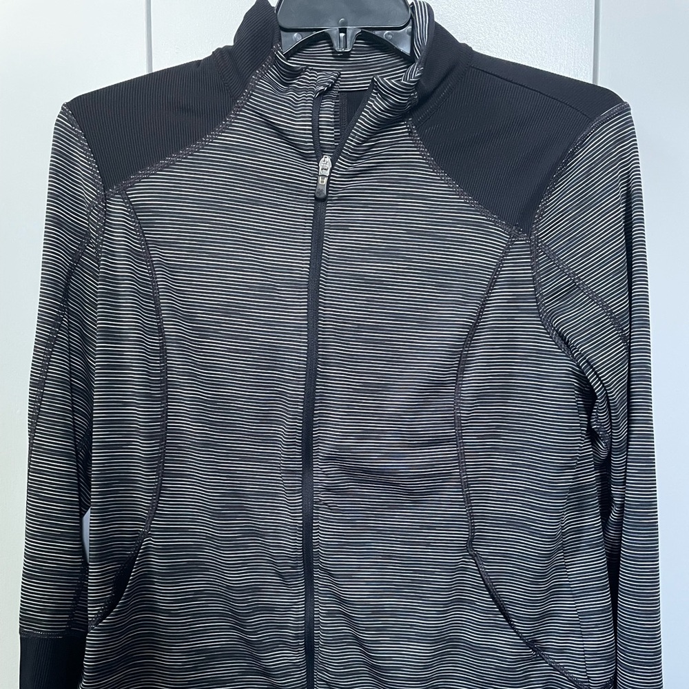 Women’s athletic jacket